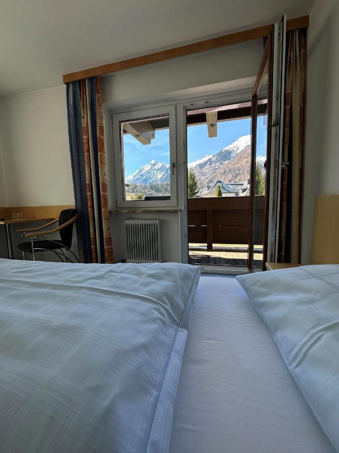 Pension Monika, Your B&B Including Summercard Kaprun Exteriör bild