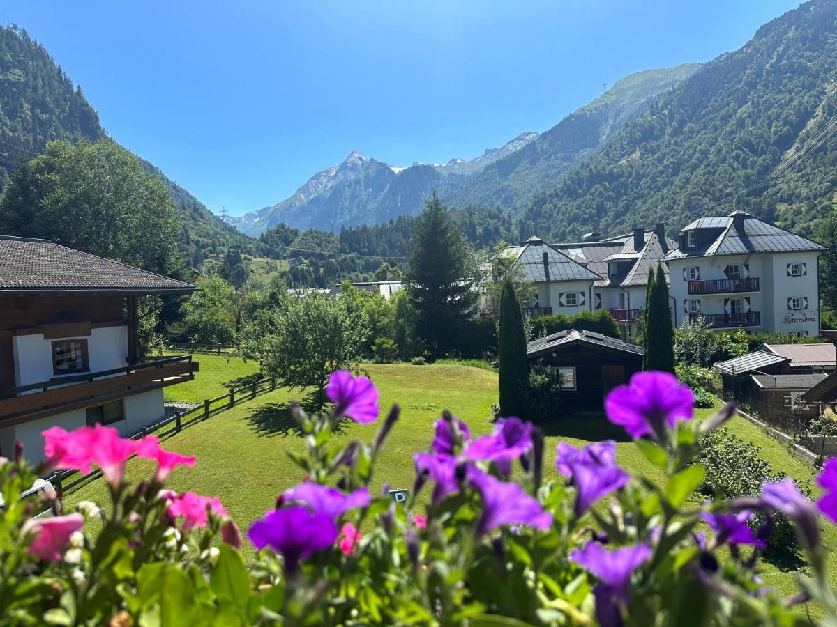 Pension Monika, Your B&B Including Summercard Kaprun Exteriör bild