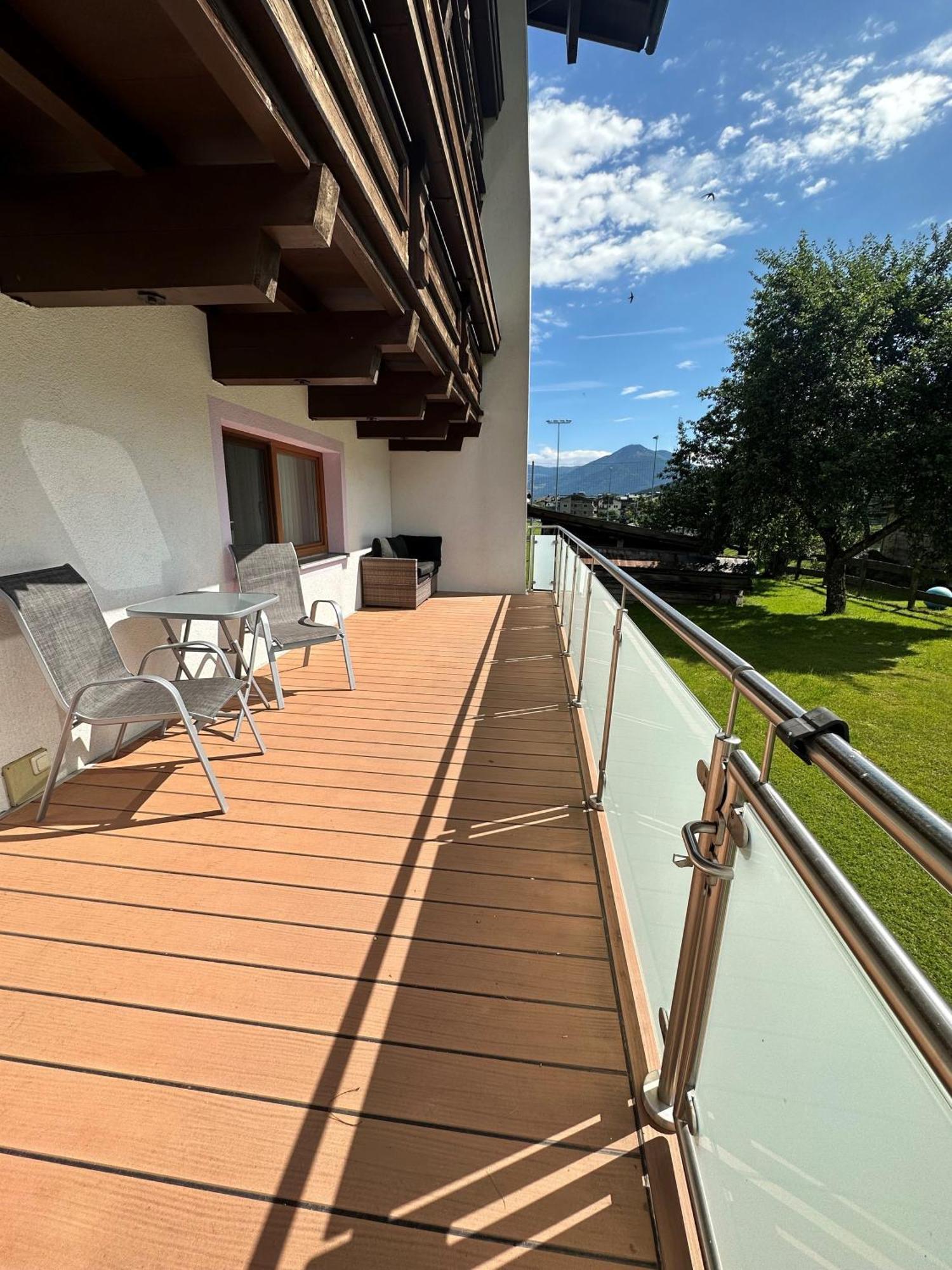 Pension Monika, Your B&B Including Summercard Kaprun Exteriör bild