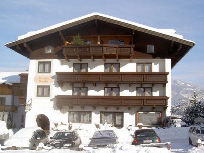 Pension Monika, Your B&B Including Summercard Kaprun Exteriör bild